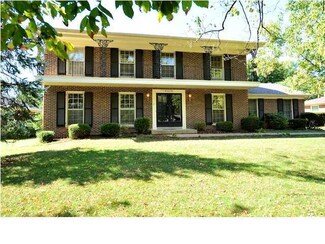 7415 Greenlawn Rd, Louisville, KY 40222