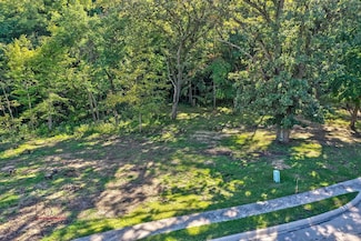 415 Deer Timber Ln, Ottawa, IL 61350