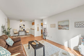 4318 Melody Ln Unit 204, Madison, WI 53704