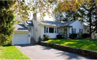 17 Crescent Rd, Lexington, MA 02421