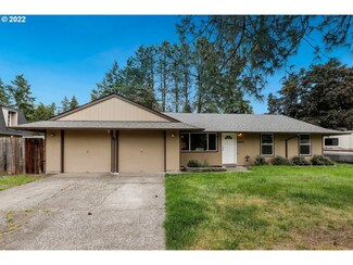 15970 SE Lark Ave, Milwaukie, OR 97267