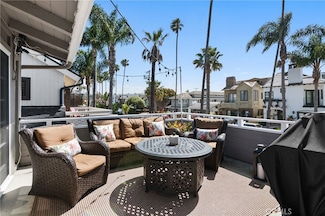 411 Goldenrod Ave Unit B, Corona Del Mar, CA 92625