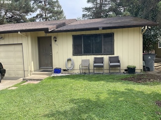 1128 SE Rummel St, McMinnville, OR 97128