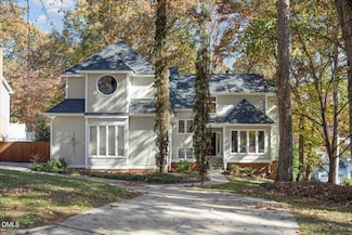 813 Vestavia Woods Dr, Raleigh, NC 27615
