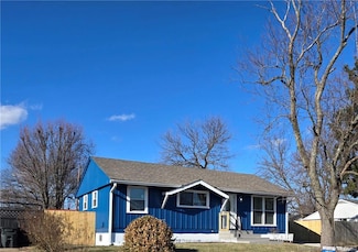 1232 Longfellow Dr, Clarksville, IN 47129