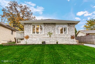 16105 Oak Ave, Oak Forest, IL 60452
