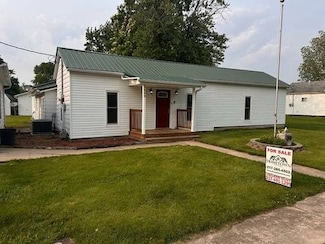 508 E Lafayette St, Clayton, IL 62324