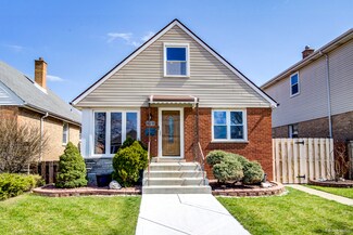 5855 S Oak Park Ave, Chicago, IL 60638