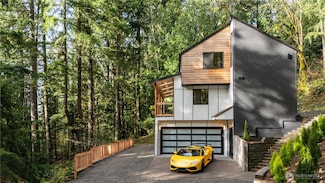 24926 SE Mirrormont Blvd, Issaquah, WA 98027