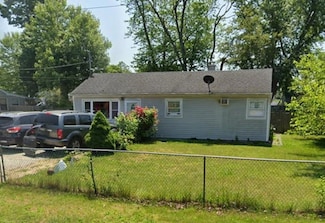 70 Yarnell St, Brentwood, NY 11717