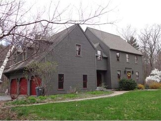 14 Pond St, Paxton, MA 01612