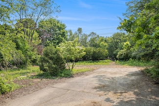 2108 Newport Rd, Ann Arbor, MI 48103