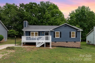 8220 Chrisbry Ln, Charlotte, NC 28215