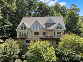75 Timber Cove Ct, Hendersonville, NC 28791