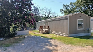 182 Sunray St, Mabank, TX 75156