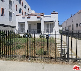 1034 N Kenmore Ave, Los Angeles, CA 90029