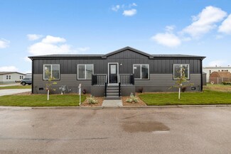4449 Circlewood Dr, Rapid City, SD 57703