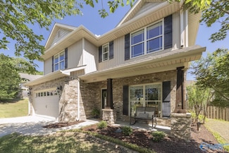 2902 Old Barn Cir, Owens Cross Roads, AL 35763