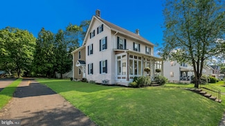 62 W Clymer Ave, Sellersville, PA 18960