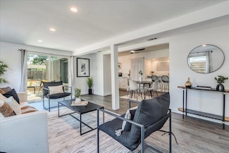 3210 Kay St, Austin, TX 78702