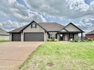 256 Strawberry Ridge Dr, Medina, TN 38355