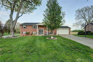 235 Hickory Dr, Greenville, OH 45331