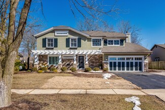 1949 Gladstone Dr, Wheaton, IL 60189
