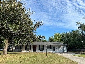 608 Oak Ridge Dr, Brandon, FL 33510