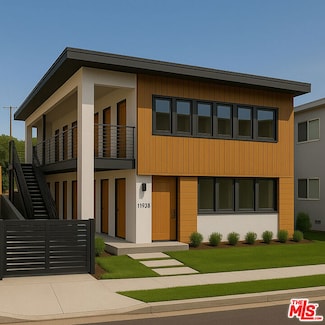 11938 Dorothy St, Los Angeles, CA 90049