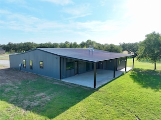 1313 Sanger Dr, Springtown, TX 76082