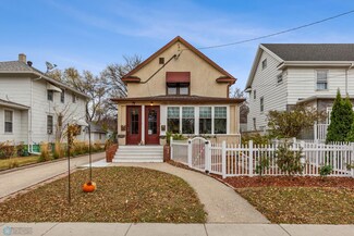 1107 10th St N, Fargo, ND 58102