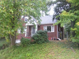 111 Victoria Dr, Bellevue, PA 15202