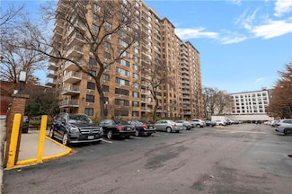 185 Hall St Unit 614, Brooklyn, NY 11205