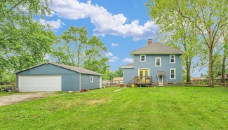 512 S Scarborough St, Sidney, IL 61877