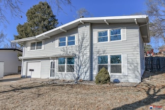 8072 Grand Ave, Omaha, NE 68134