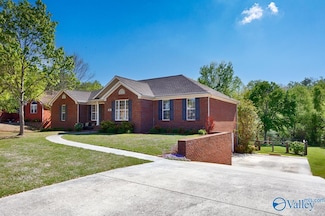 254 Vine Cliff Dr, Harvest, AL 35749