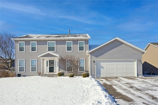 326 Rock Ridge Rd NW, Cedar Rapids, IA 52405
