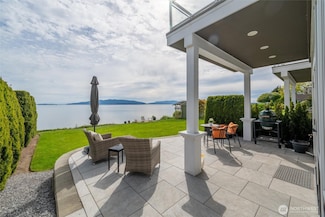 3045 Eldridge Ave Unit A, Bellingham, WA 98225