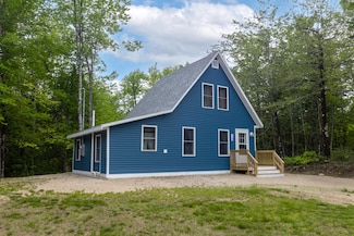 18 Springdale Dr, Stockton Springs, ME 04981