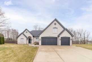 267 Hidden Glen Dr, Greenfield, IN 46140