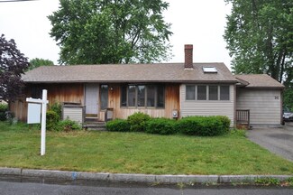 16 Hicks St, Springfield, MA 01104