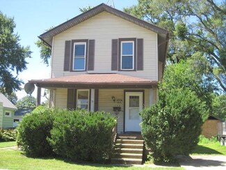 132 N Mason Ave, Amboy, IL 61310
