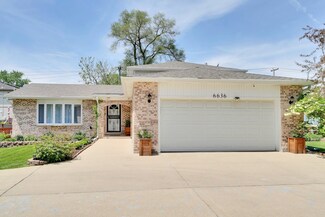 6636 Main St, Downers Grove, IL 60516