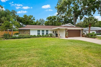 535 Sandy Hook Rd, Palm Harbor, FL 34683
