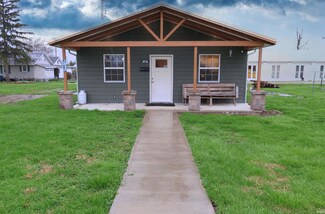 206 S Park Ave, Jasonville, IN 47438