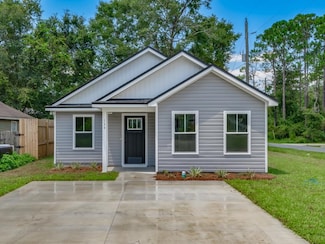 50 Franklin Dr, Crawfordville, FL 32327