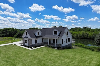 70258 Tiffany Dr, Edwardsburg, MI 49112