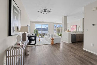 29 Lydia Dr Unit G1, West New York, NJ 07093