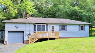 260 High Ridge Rd, Dingmans Ferry, PA 18328