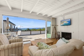 2315 Glenneyre St, Laguna Beach, CA 92651